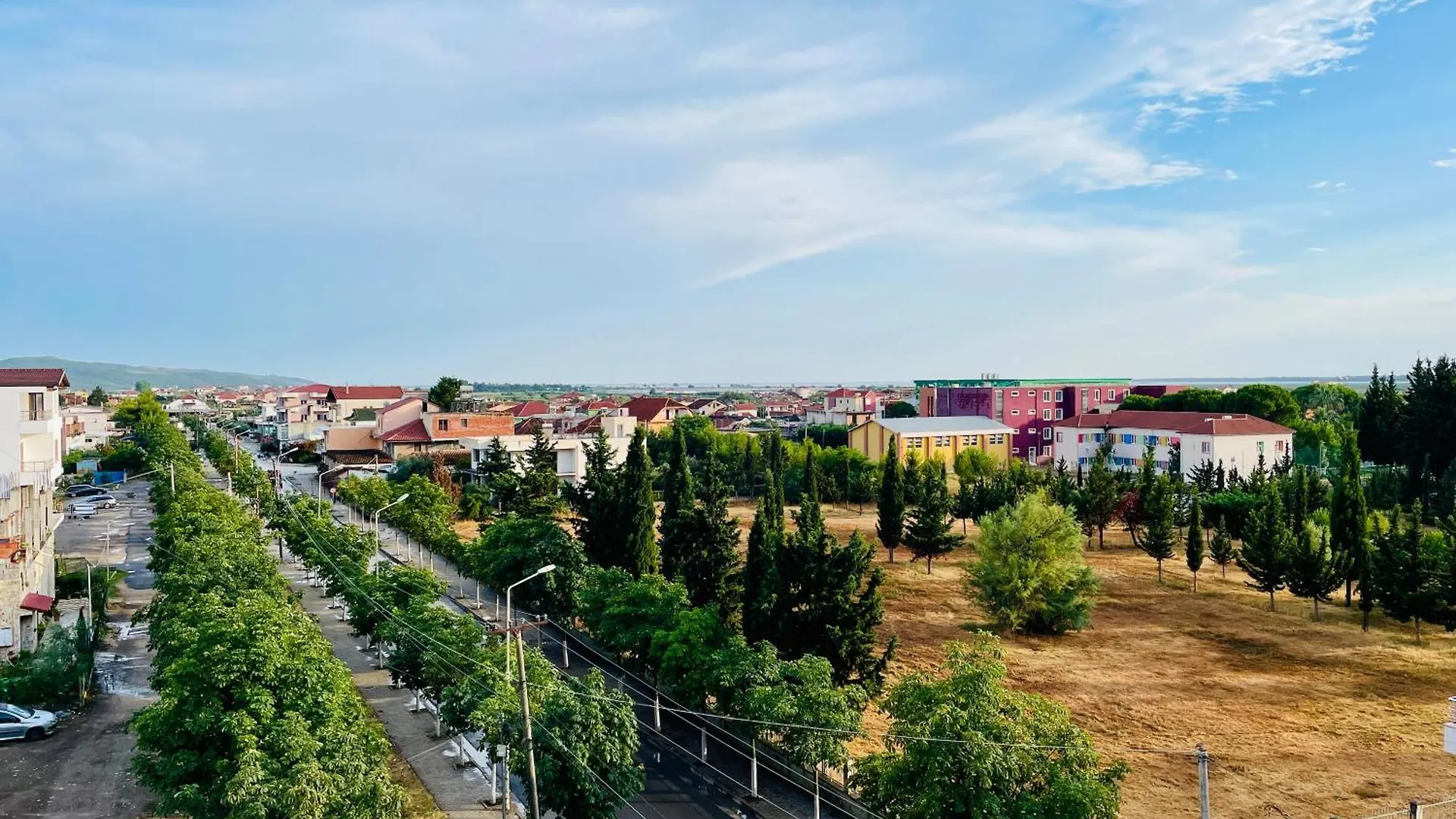 דיוויאקה Adora City Center אלבניה